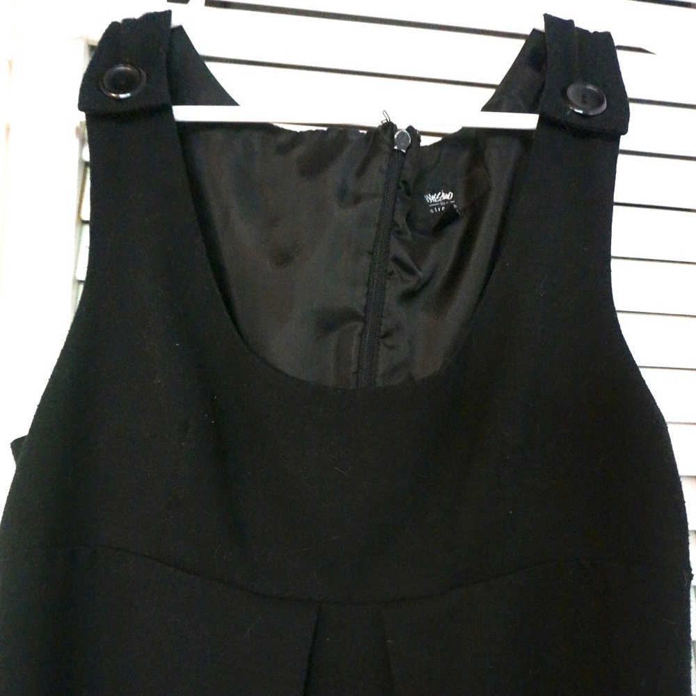 Black Sleeveless Knee-Length Wool Jumper